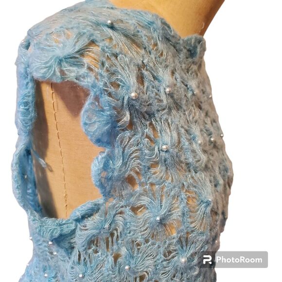 Vintage 60s sleeveless blue knit top small - Picture 2 of 10